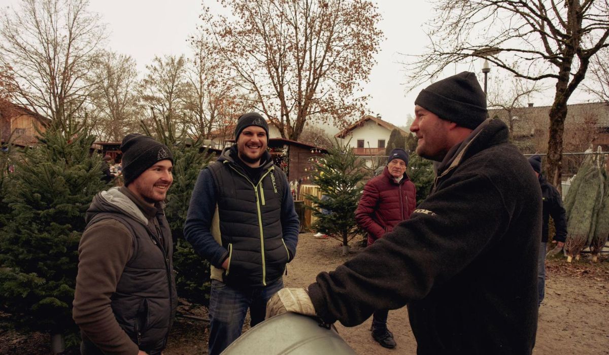 Dorfweihnacht Truchtlaching Team Christbaumverkauf
